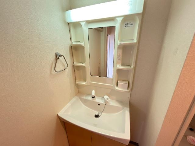 ディアベルジュ輝の洗面所|洗髪洗面化粧台