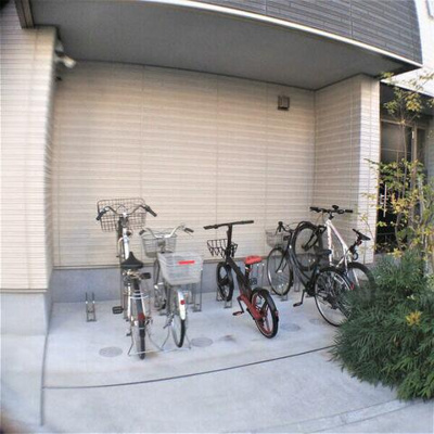 【駐車場】 | メゾン・ド・ベル