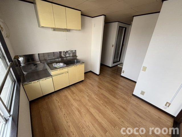 コーポ駅北　Iの居間・リビング