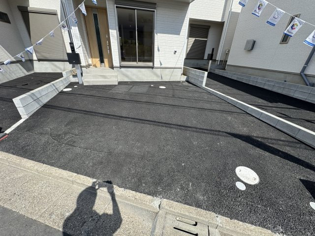 葛飾区西水元６丁目新築戸建【幸田小学校：6分】の駐車場|2号棟駐車スペース