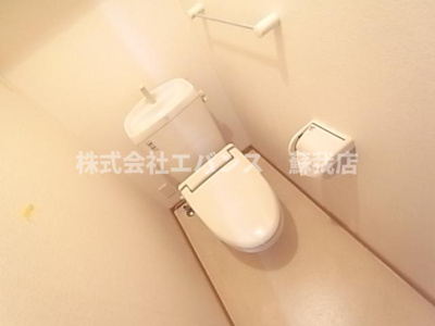 【トイレ】 | ヴァン・リュミエール | ゆったりとした空間のトイレです