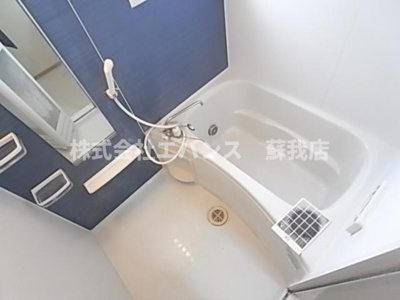 【浴室】 | ヴァン・リュミエール | コンパクトで使いやすいお風呂です