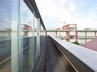 【バルコニー】