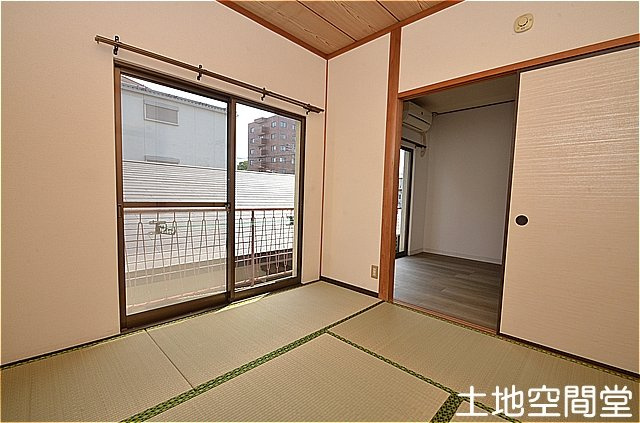 ＹＭＭビルの和室