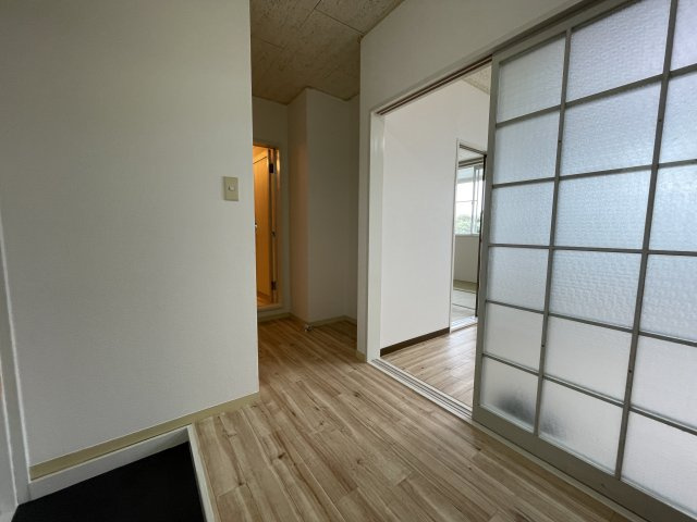 岬サンライズの洋室