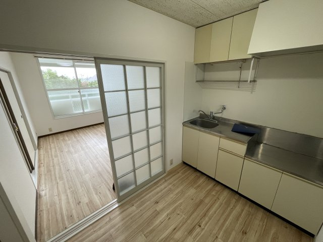 岬サンライズの洋室