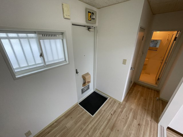 岬サンライズの洋室