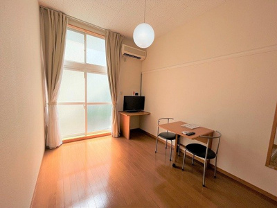 【居間・リビング】 | レオパレス芳山荘Ⅱ