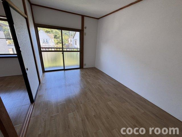 アルメリア岡部　IIの居間・リビング