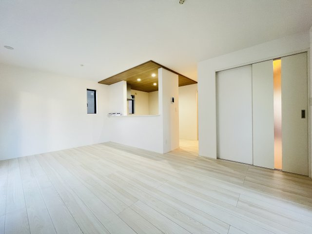 【居間・リビング】 | 熊谷市上之3期　GRAFARE　新築戸建　全2棟　2号棟