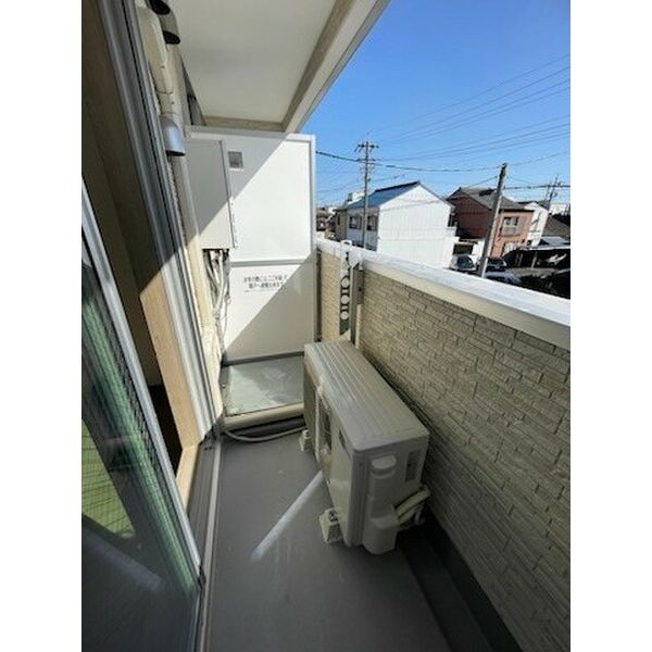 コンフォール鳴浜のバルコニー