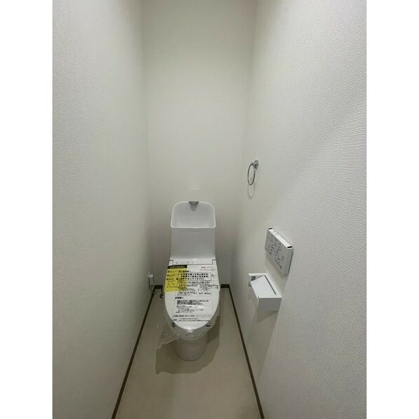 コンフォール鳴浜のトイレ