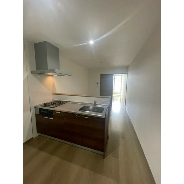 コンフォール鳴浜のキッチン