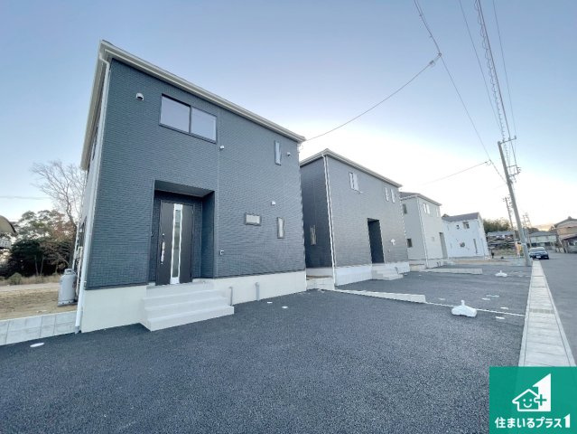 亀山市羽若町　第1期　新築一戸建ての外観|安心の10年保証！外観を美しく保ち、雨水で汚れを落とします！気になることがありましたら、お気軽にお問い合わせください！