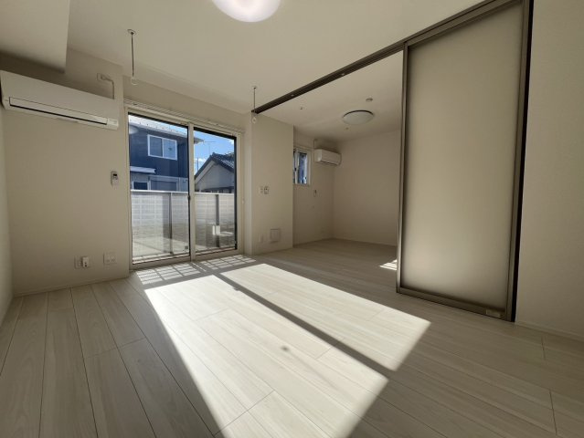 ハイトラスト　Aの居間・リビング|高崎、前橋のお部屋探しはエンドスケープまで！お客様の理想お聞かせ下さい♪