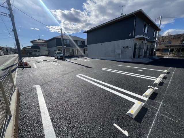 ハイトラスト　Aの駐車場|高崎、前橋のお部屋探しはエンドスケープまで！お客様の理想お聞かせ下さい♪