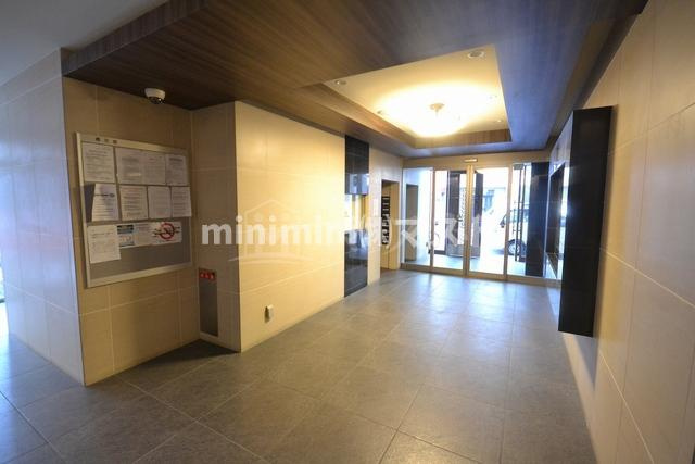 プレサンス難波ヴィータのロビー