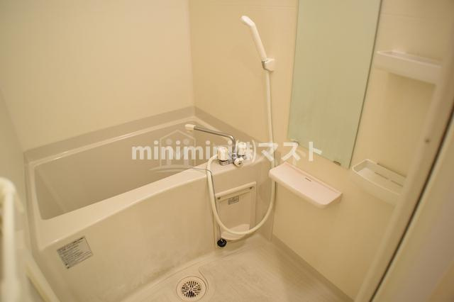 プレサンス難波ヴィータの浴室|ゆったりくつろげる浴室です。