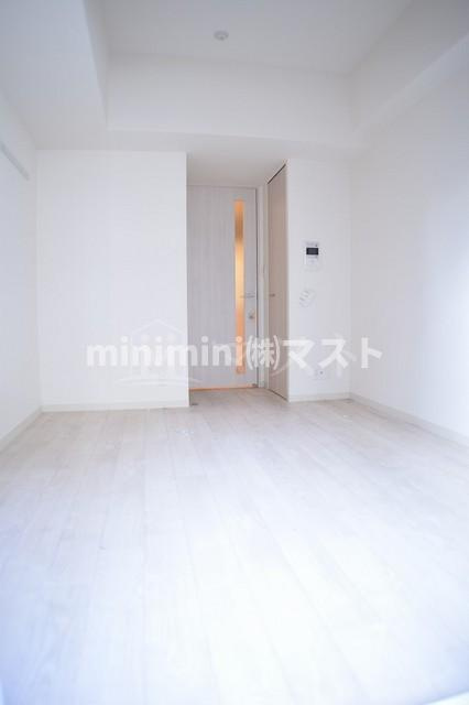 プレサンス難波ヴィータの内装|広々とした室内です。