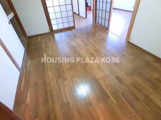 パークヒルⅤの居間・リビング