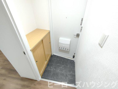 【玄関】 | ユニーブル岡町