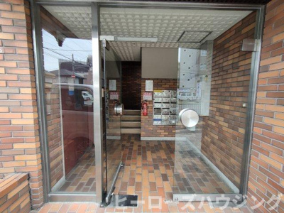 【エントランス】 | ユニーブル岡町