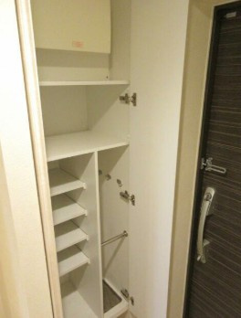 【収納】 | アンベリール中野鷺ノ宮 | シューズボックス完備。