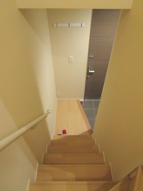 Ｋ　Ｐｉａｔｔｏ　ケイピアットの居間・リビング|★玄関★