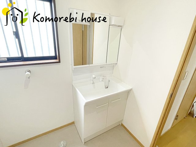 北本市中丸　1期　中古一戸建ての独立洗面台|独立洗面台、朝の身支度には欠かせません