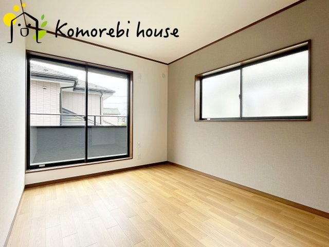 北本市中丸　1期　中古一戸建ての寝室|広くて明るい寝室