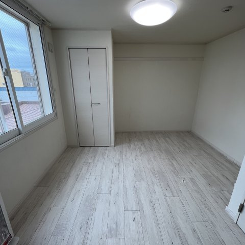 瀬戸ビルの居間・リビング