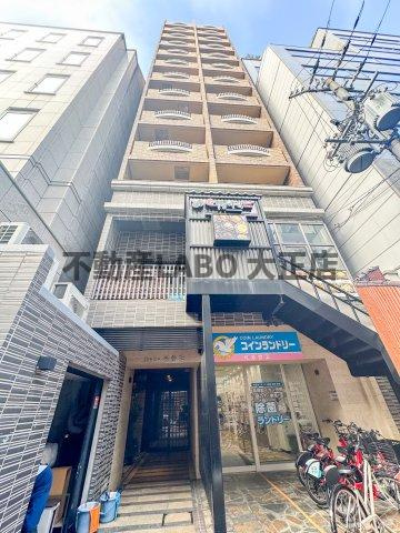 ジューム南船場の外観
