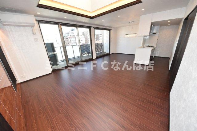 プレジオ松屋町の居間・リビング