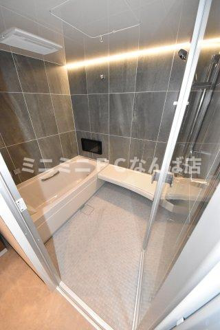 プレジオ松屋町の浴室