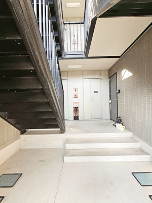 【エントランス】 | リヴィエールA