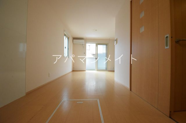 【寝室】 | CASAPRIMAVERA | フローリングです