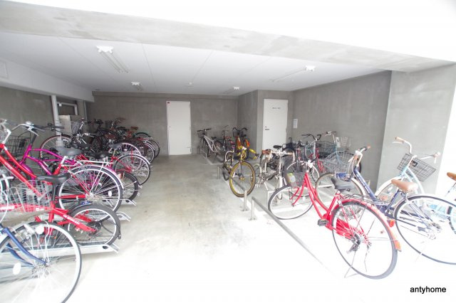 メインステージ西天満T’ｓSQUARE　仲介手数料無料の駐車場