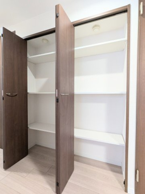 【収納】 | ダイアパレス八広花水木通りトリニティ | ～廊下 収納写真～
