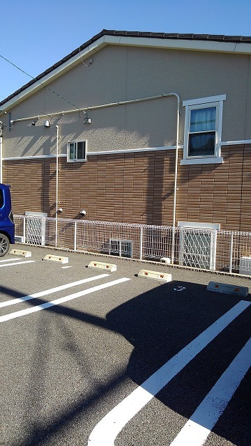 ヒルズ keiの駐車場