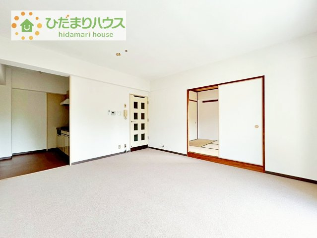 【居間・リビング】 | パシフィック我孫子グリーンタウン１８号棟 | お友達や親戚とホームパーティもいいですね(*^^*)