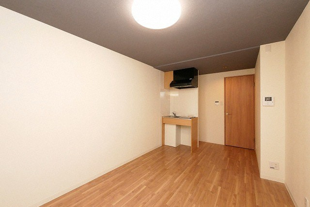 ソシオコート難波の居間・リビング