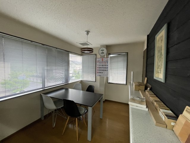 【高松市十川東町】住居・倉庫付き事務所のロビー