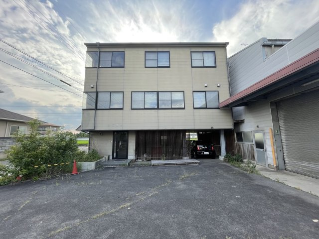 【高松市十川東町】住居・倉庫付き事務所の外観|外観も気になるポイント