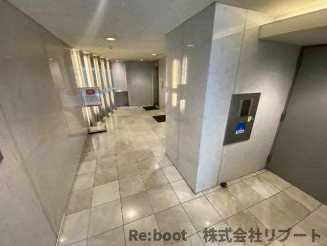 ビザプロバンス篠崎のエントランス
