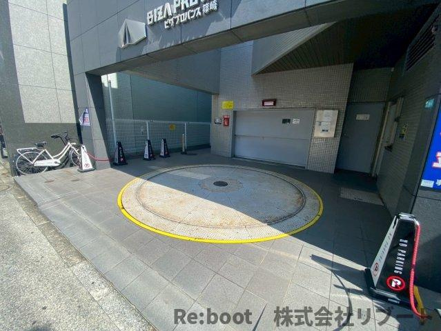 ビザプロバンス篠崎の駐車場