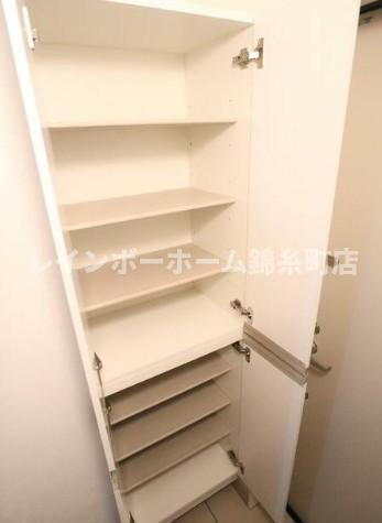 スターク亀有の玄関