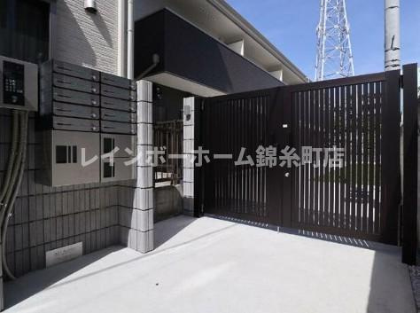 スターク亀有のエントランス