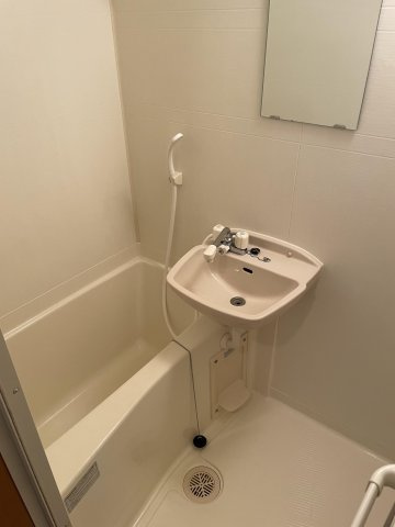 ピュア県庁参番館の浴室