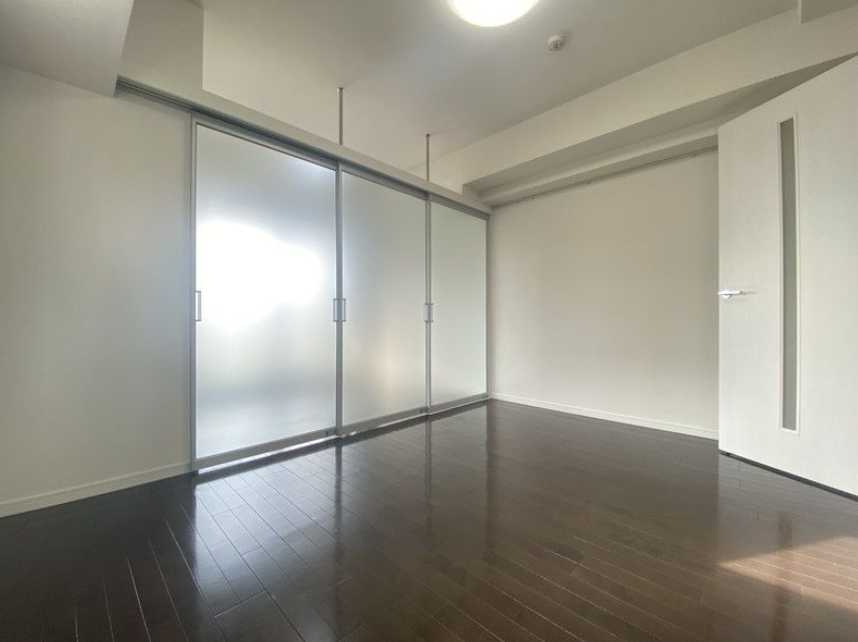 コンフォリア駒澤　礼金0　駅近　眺望良好の居間・リビング