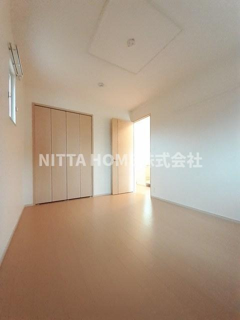 メビウスの内装|こちらの洋室は6帖です(^^)